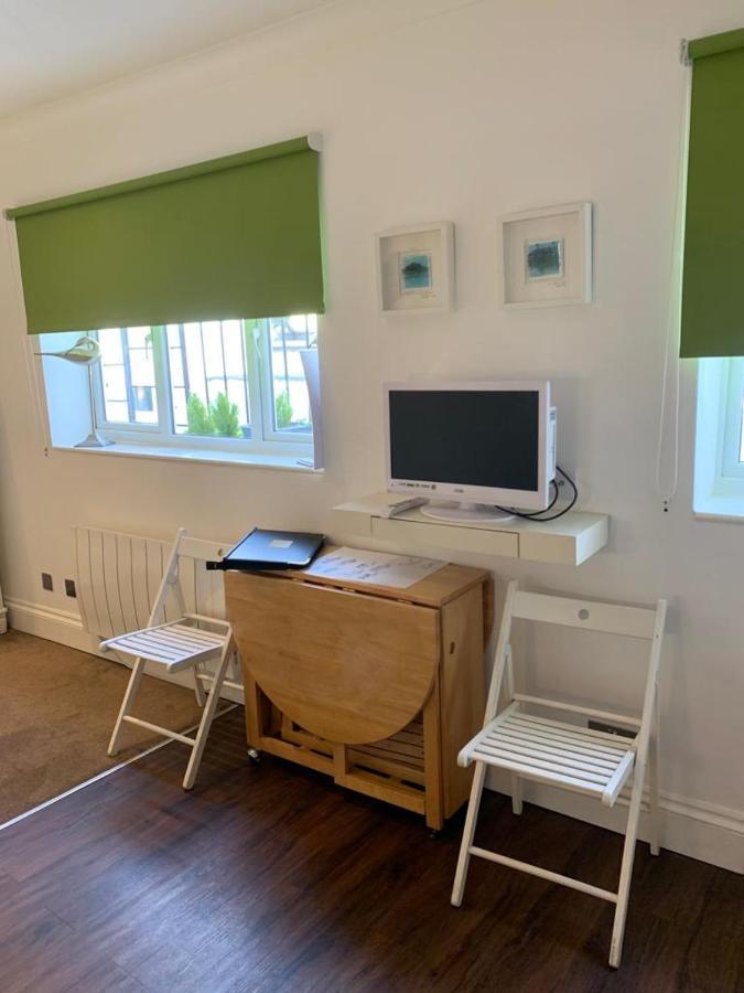 Between Piers, The Stylish Studio Flat In Cannon Place Brighton Exterior photo